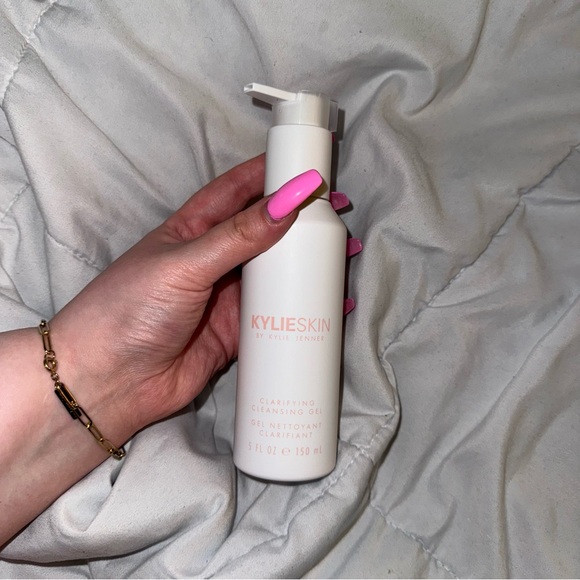 BRAND NEW Kylie Skin Clarifying Cleansing Gel - Picture 5 of 6
